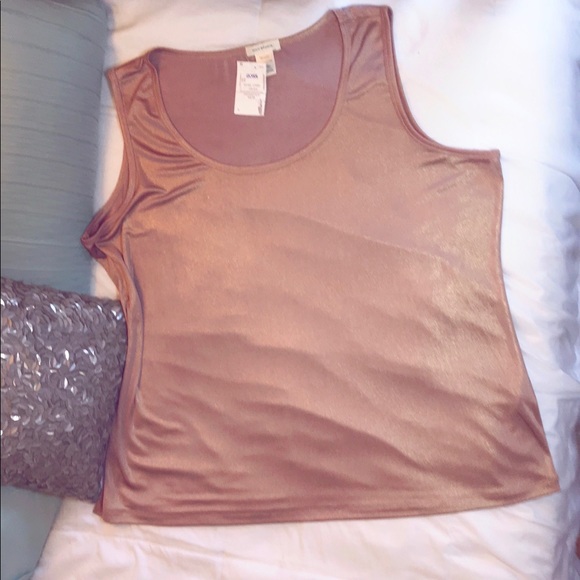 Max Studio Tops - NWT Max Studio XL gold tank